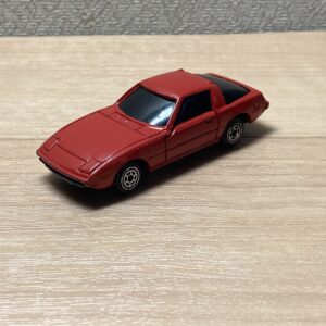 初代マツダ RX-7（SA22C/FB型） 風ミニカー
