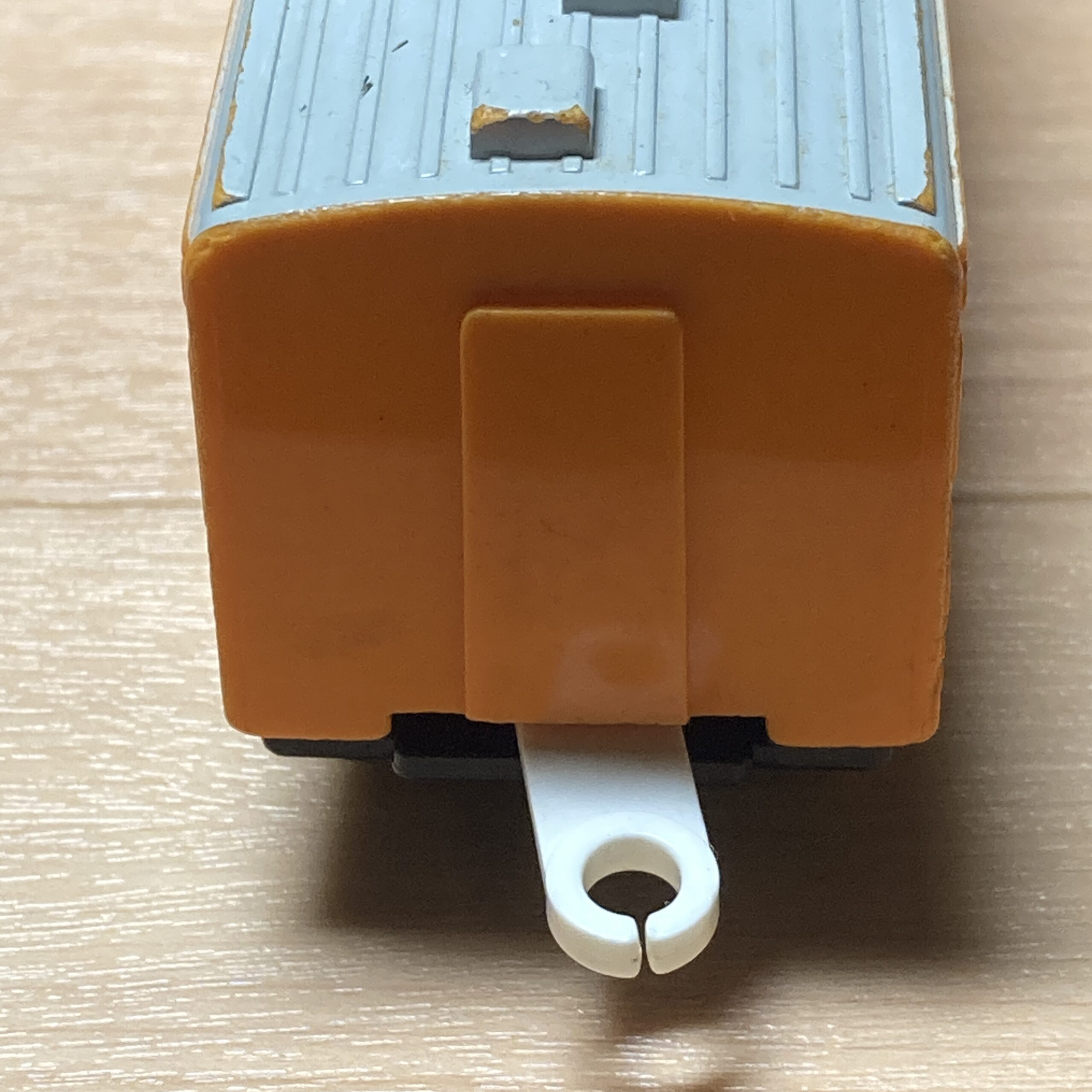 【プラレールジャンク】201系通勤電車(JR西日本・オレンジ)動力車 - 画像 (5)