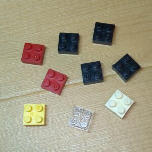 【ブロック玩具】カワダブロック  2×2プレート ブラック×4 レッド×2 ホワイト×1 クリア×1 イエロー×1