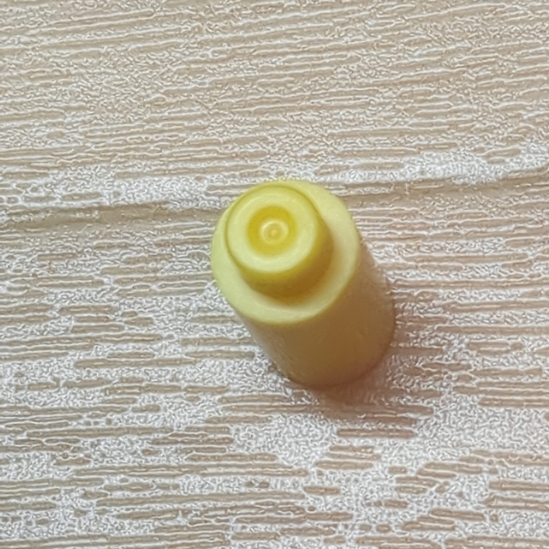 【ブロック玩具】カワダブロック 1×1丸ブロック ライトグレー×2 ブラック×3 イエロー×1 - 画像 (2)