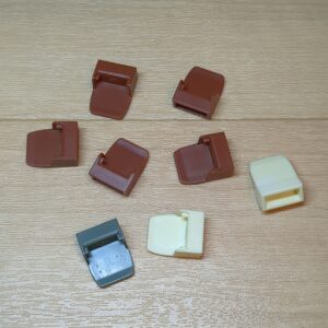 【ブロック玩具】カワダブロック 座席・ベンチパーツ ブラウン×5 ホワイト×2 ライトグレー×1