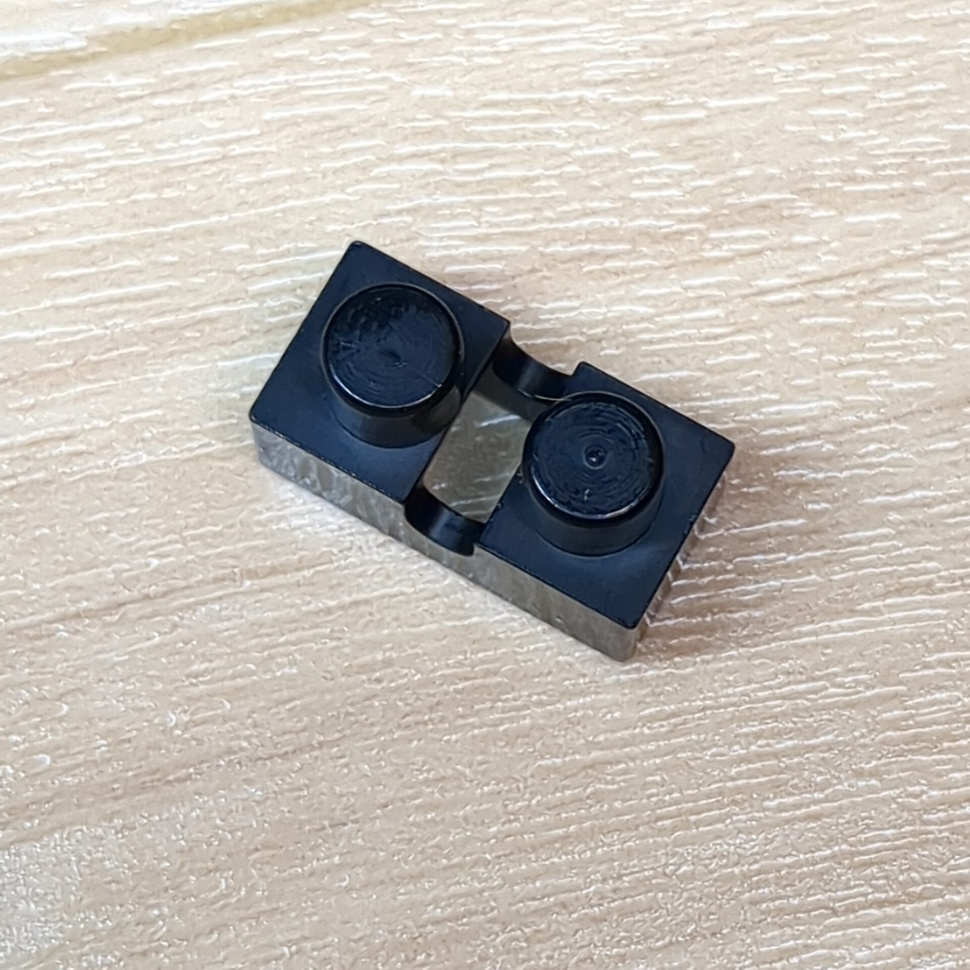 【ブロック玩具】カワダブロック 車輪受け(またはタイヤ受け)ブラック×1 - 画像 (2)